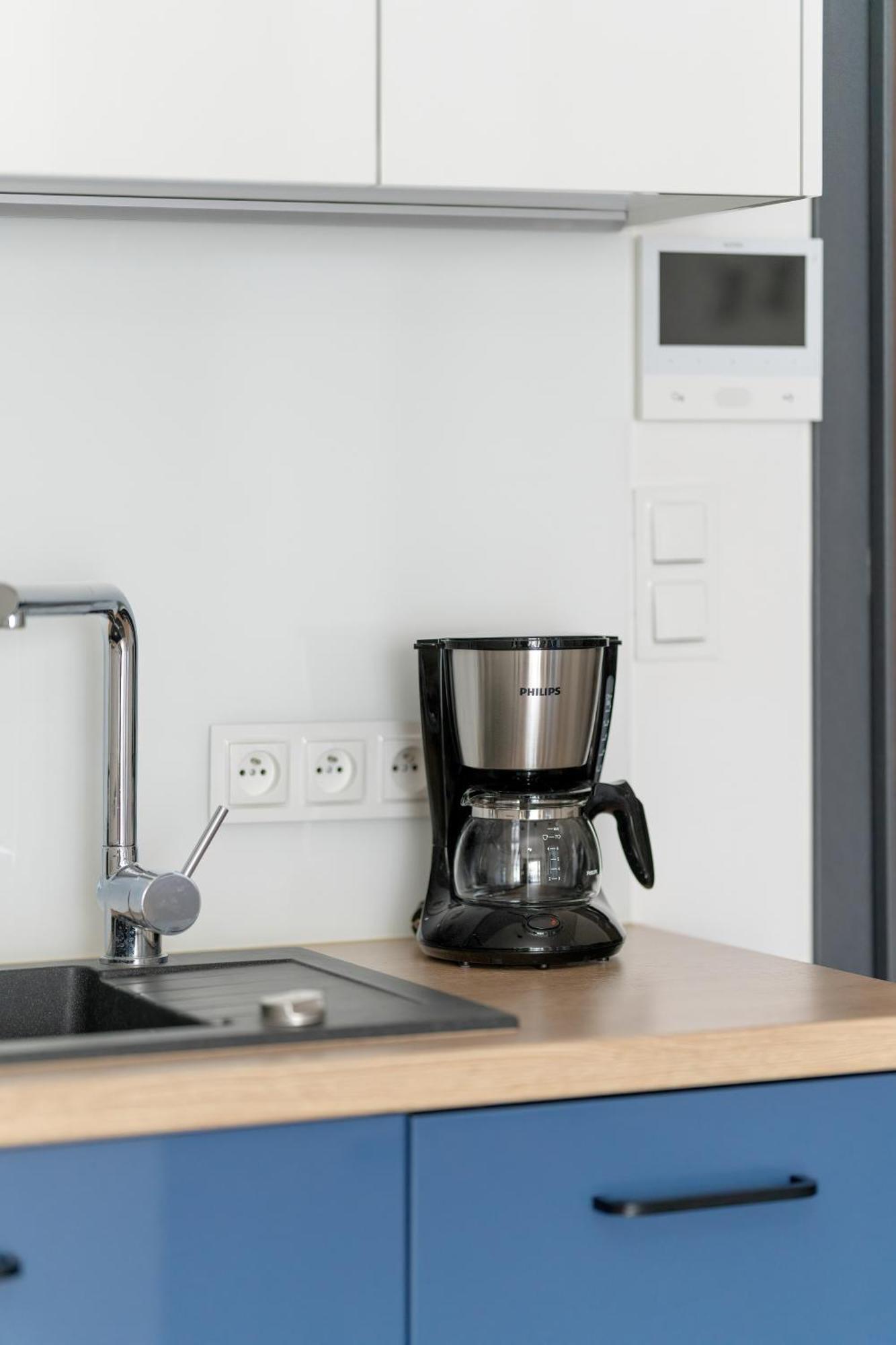 Stylish & Comfy Garbary Apartments With Parking By Noclegi Renters Poznan Bagian luar foto