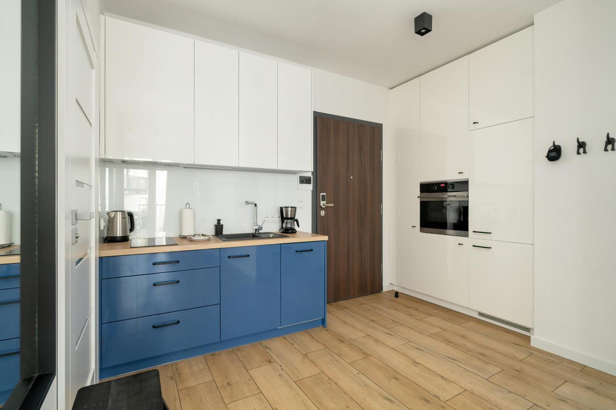 Stylish & Comfy Garbary Apartments With Parking By Noclegi Renters Poznan Bagian luar foto