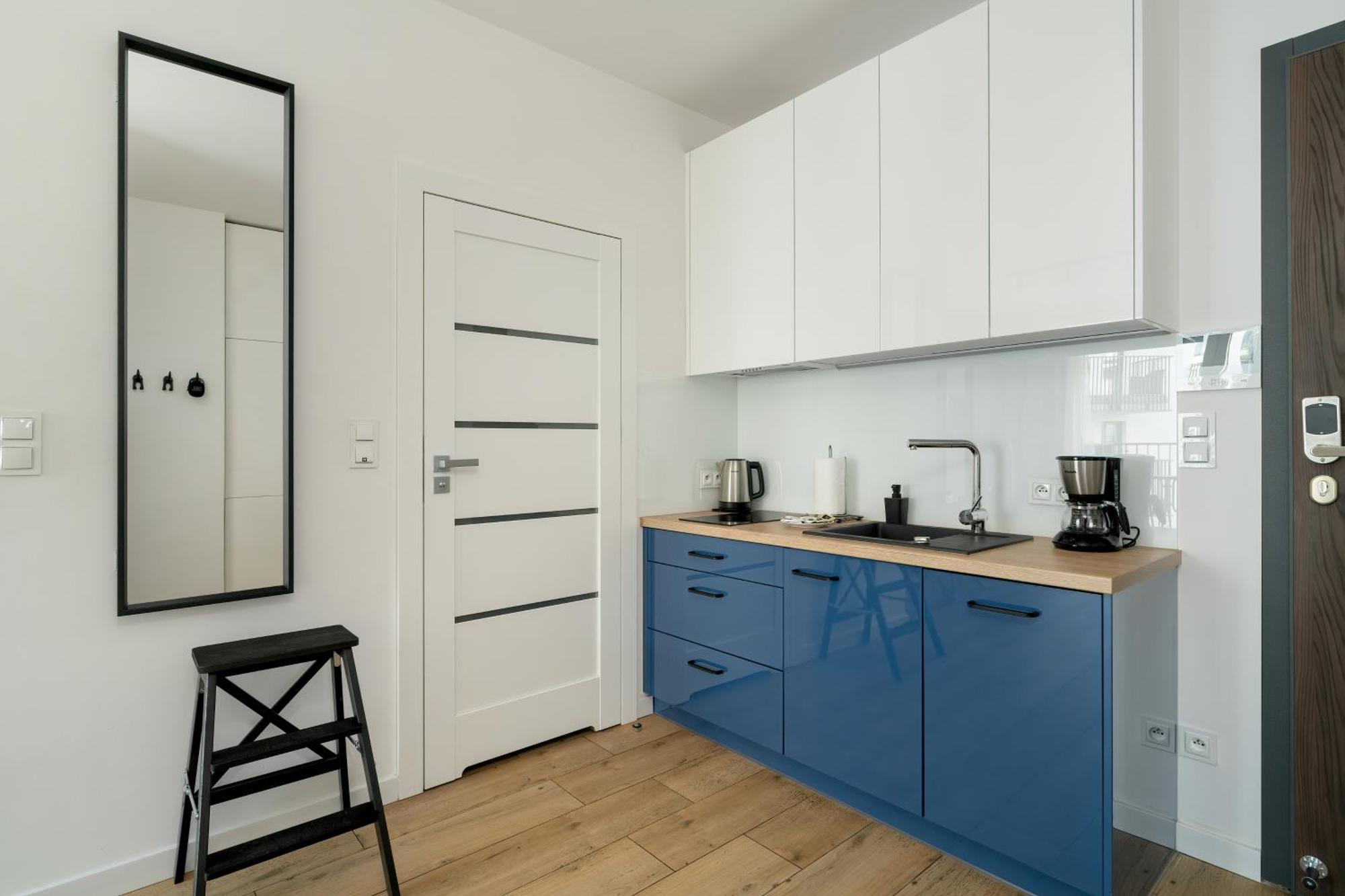Stylish & Comfy Garbary Apartments With Parking By Noclegi Renters Poznan Bagian luar foto